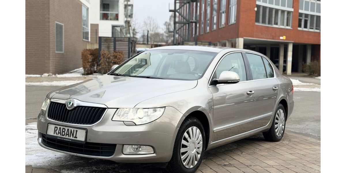 Skoda Superb 178.000 km 5.990 &euro; Norderstedt 22848