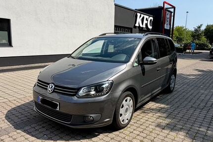 VW Touran 285.000 km 6.490 &euro; Hamburg 22761