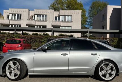 Audi A6 225.192 km 12.950 &euro; Hamburg 22547