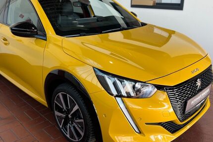 Peugeot 208 88.557 km 14.900 &euro; Henstedt-Ulzburg (bei Hamburg) 24558