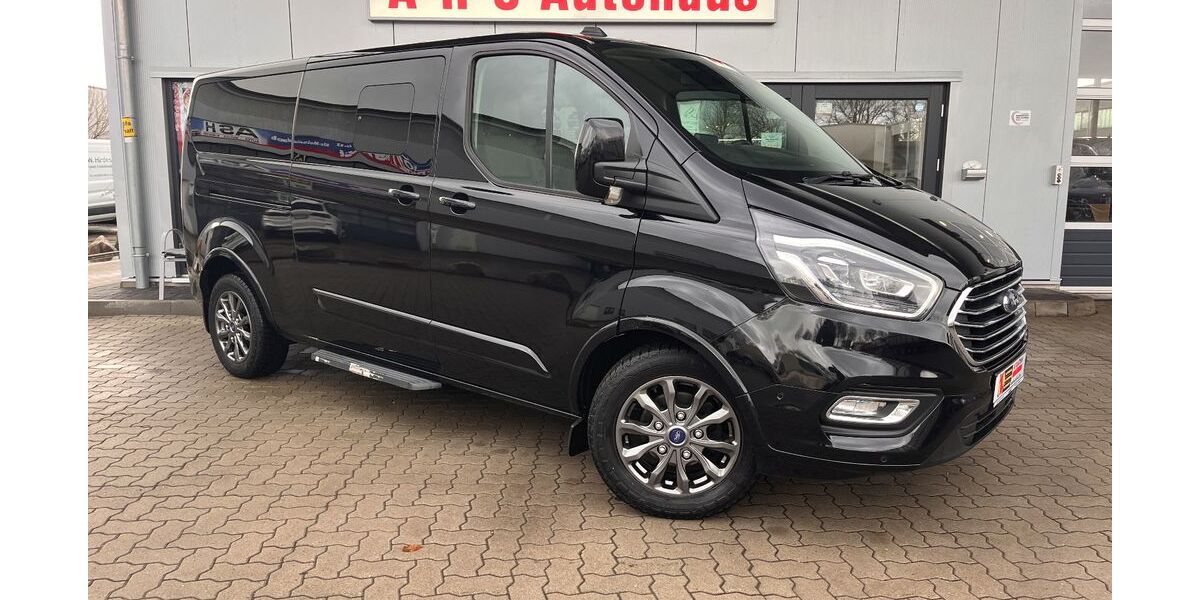 Ford Tourneo Custom 94.168 km 36.450 &euro; Henstedt-Ulzburg­­­ 24558
