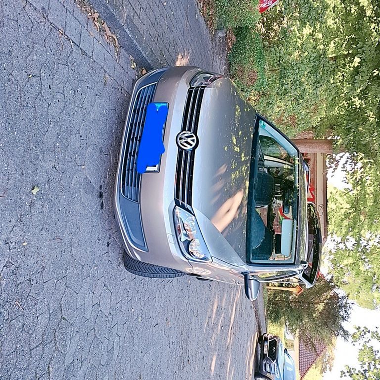 VW Touran 135.405 km 10.990 € Buxtehude 21614