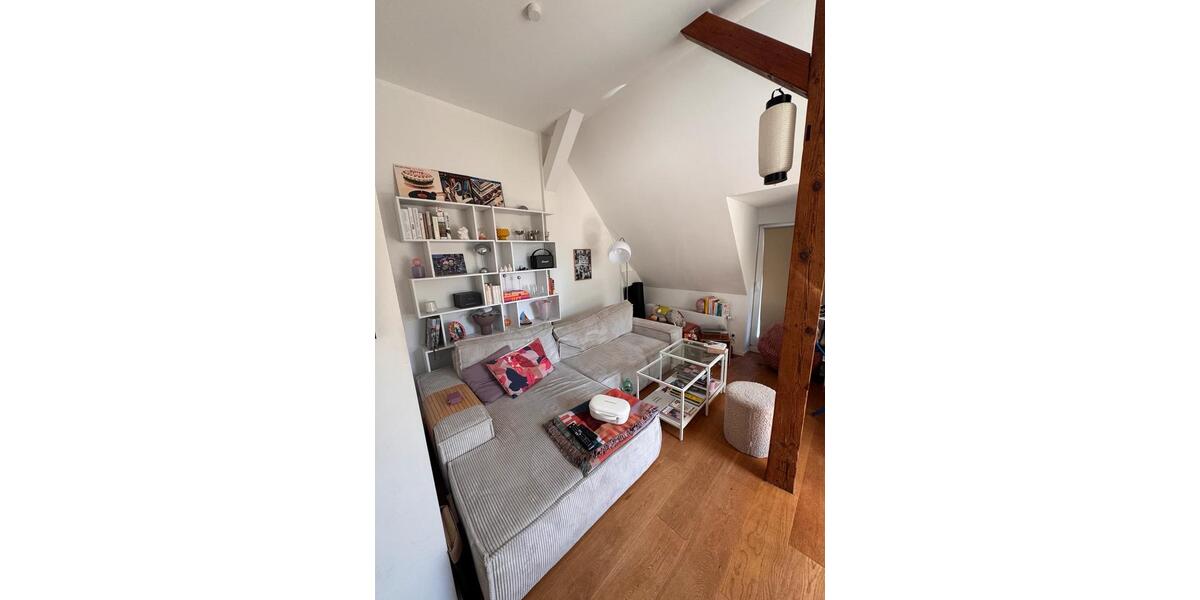 Dachgeschoßwohnung Hamburg Altona - 2 Zimmer, 60 m&sup2;, 1.271&euro; | Angebot:26368646