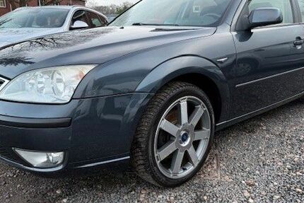 Ford Mondeo 210.800 km 2.890 &euro; Hamburg 22179