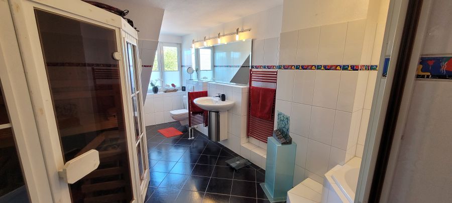 Provisionsfrei* Penthouse-Whg mit Sauna & Kamin in gute Hände abzugeben - Einfamilienhaus Barsbüttel | Angebot:26272714