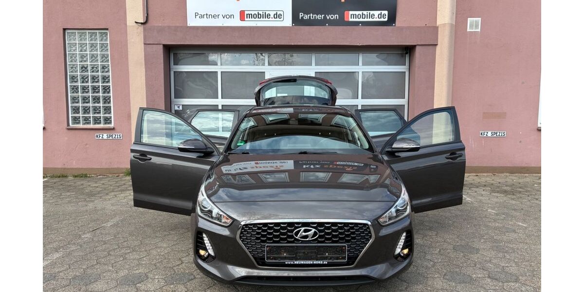 Hyundai i30 39.689 km 14.470 &euro; Hamburg 20537