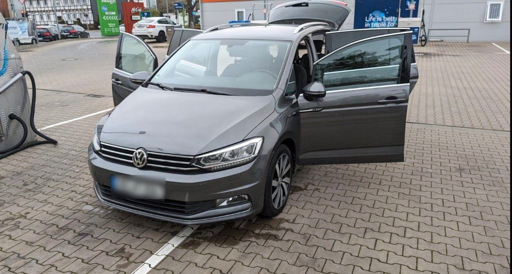 VW Touran 160.000 km 15.000 &euro; Hamburg 21031