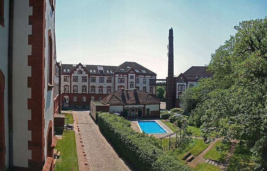 Büro in Hamburg 4.468,75 € 275 m²