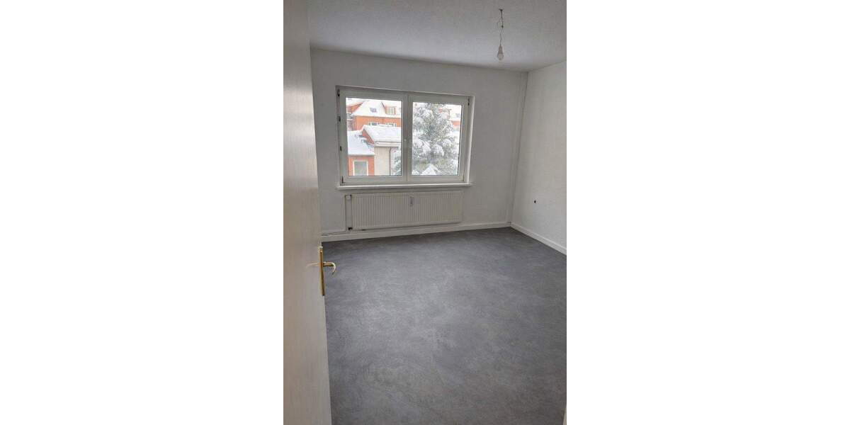 3,5-Zimmer-Wohnung mit Balkon in Top-Lage von Hamburg-Eimsbüttel - leerstehend 4 zimmer