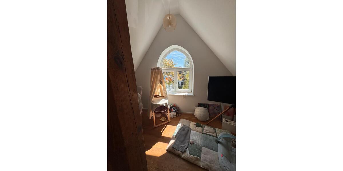 Dachgeschoßwohnung Hamburg Altona - 2 Zimmer, 60 m&sup2;, 1.271&euro; | Angebot:26368646