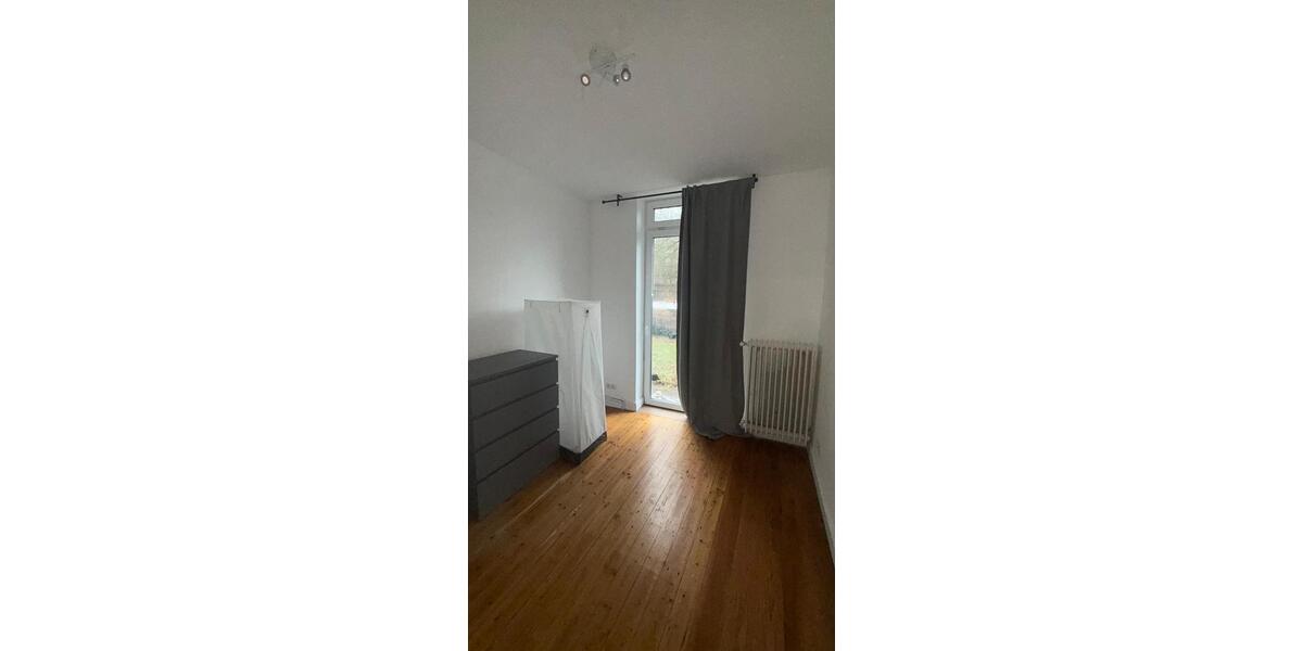 Erdgeschoßwohnung Hamburg Wandsbek - 5 Zimmer, 80 m&sup2;, 1.300&euro; | Angebot:24890677