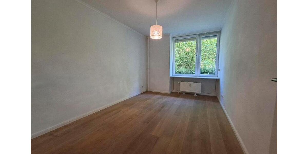 Erdgeschoßwohnung Hamburg Wandsbek - 4 Zimmer, 130 m&sup2;, 499.000&euro; | Angebot:27133772