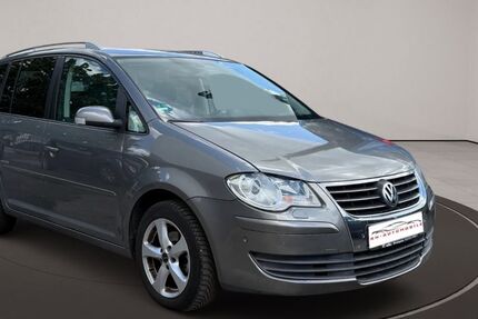 VW Touran 163.000 km 7.490 &euro; Hamburg 22043