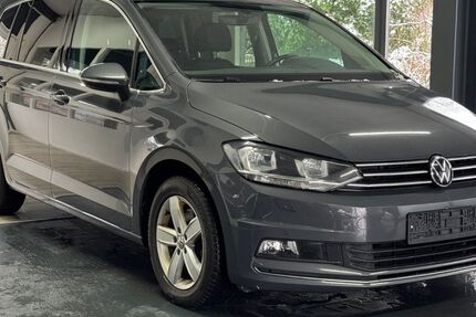 VW Touran 150.000 km 18.499 &euro; Hamburg 22457