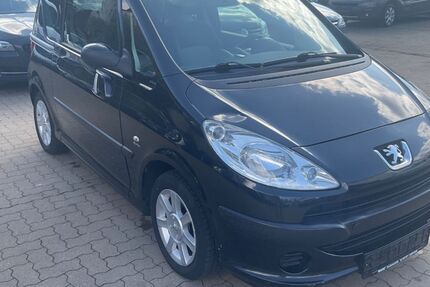 Peugeot 1007 231.000 km 999 &euro; Hamburg 21107