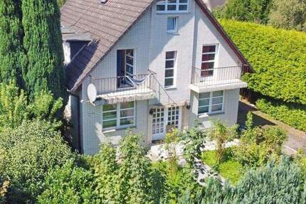 Zweifamilienhaus mit Potenzial in Hamburg-Volksdorf 6 zimmer