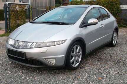 Honda Civic 104.000 km 6.590 € Hamburg 22045