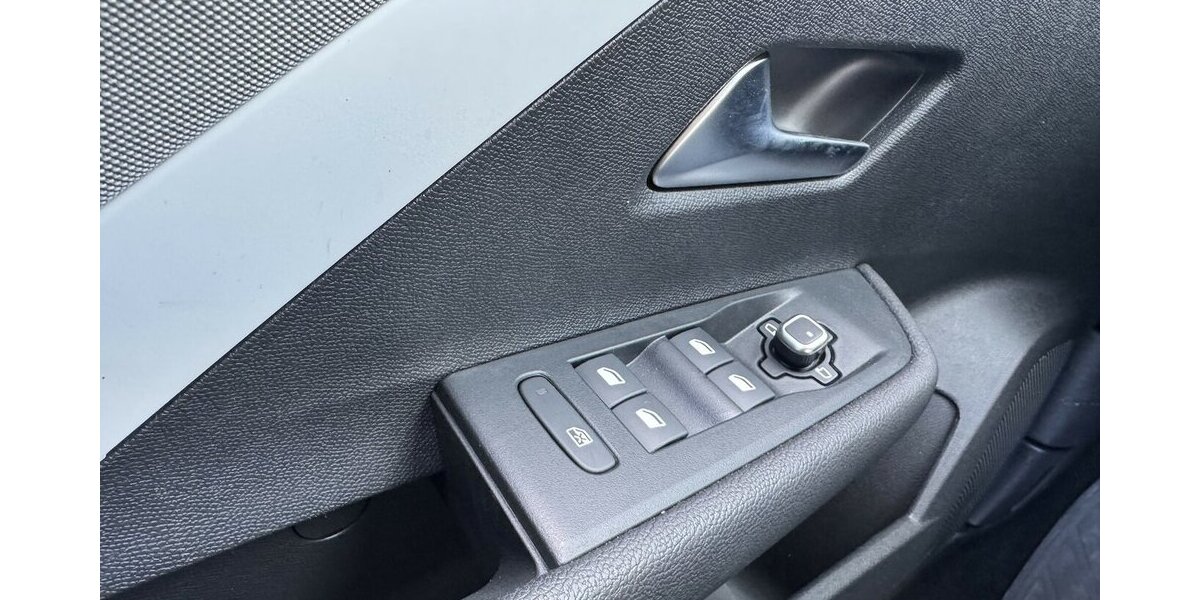 Opel Astra L Kult Gelb 1.001 km 19.999 &euro; Hamburg 22339