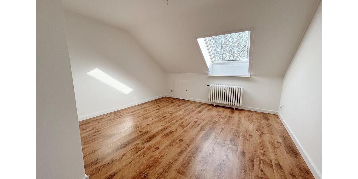 Etagenwohnung Reinbek - 5 Zimmer, 120 m&sup2;, 1.494&euro; | Angebot:25414989