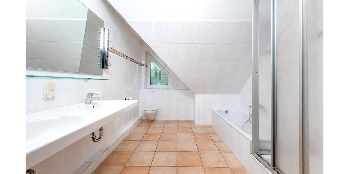 Doppelhaushälfte Wentorf - 5 Zimmer, 154 m&sup2;, 695.000&euro; | Angebot:26886097