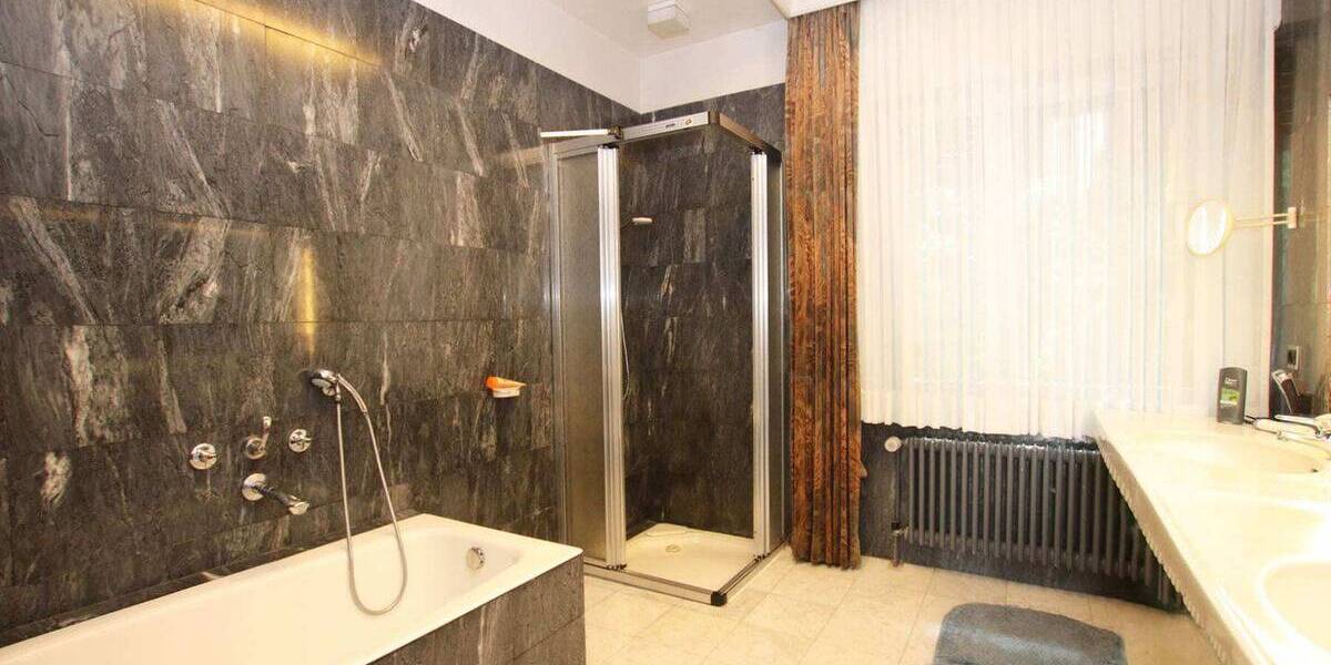 Mehrfamilienhaus, Wohnhaus Jersbek - 8 Zimmer, 292 m&sup2;, 1.290.000&euro; | Angebot:26014599