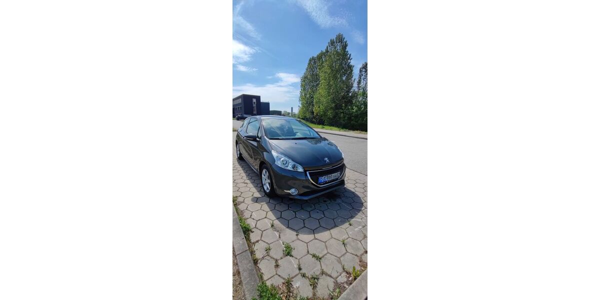 Peugeot 208 80.000 km 4.750 &euro; Hamburg 22607