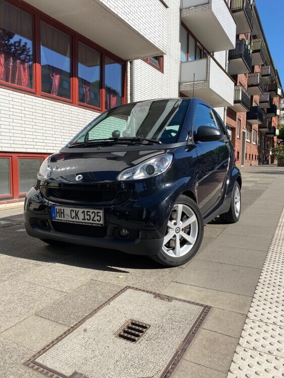 Smart ForTwo 127.000 km 6.850 € Hamburg 20038