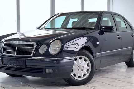 Mercedes-Benz E 240 199.588 km 4.999 &euro; Pinneberg 25421