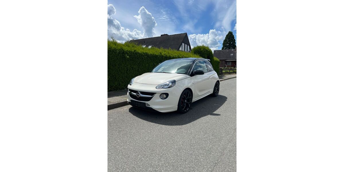 Opel Adam 95.822 km 8.899 &euro; hamburg 21033