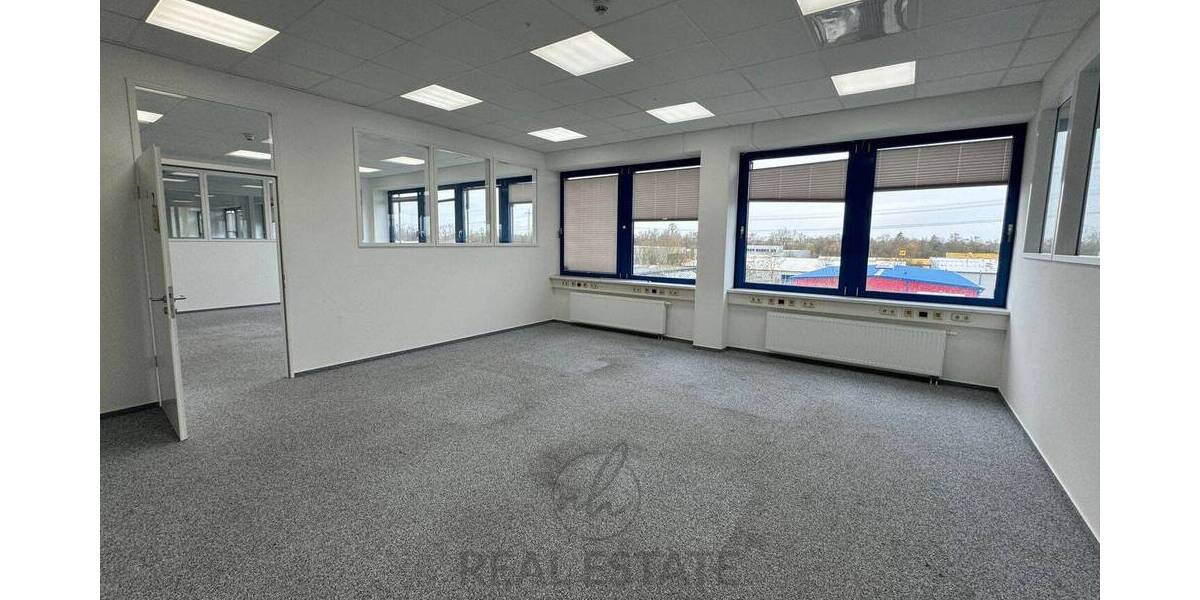 Gewerbeobjekt Hamburg Rahlstedt - 2 Zimmer, 90 m&sup2;, 1.170&euro; | Angebot:26825754
