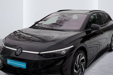 VW ID.7 13.473 km 51.990 &euro; Hamburg 22111