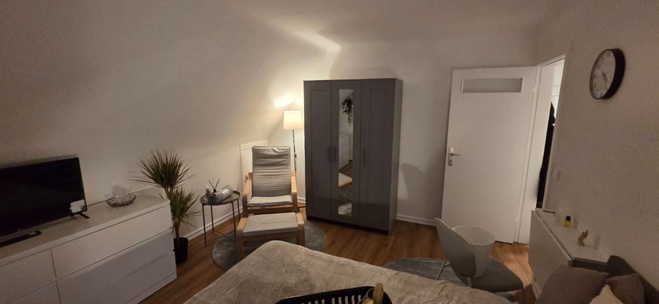 Etagenwohnung Hamburg Wandsbek - 1 Zimmer, 50 m&sup2;, 820&euro; | Angebot:26533905