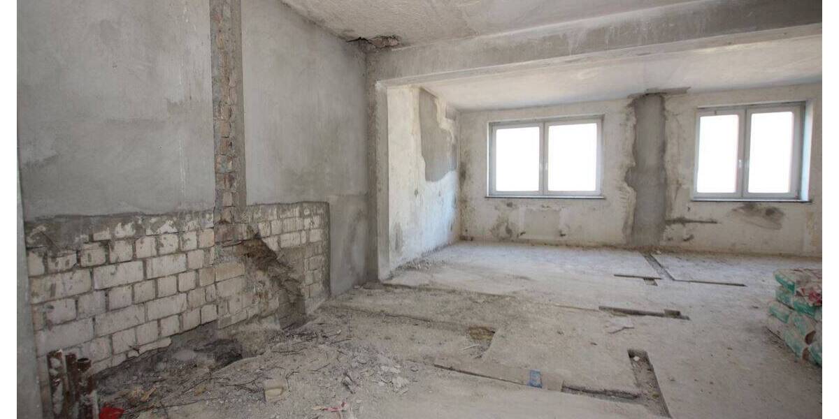 Hotel Rohbau am Bahnhof Hamburg-Harburg, gegenüber Phoenix-Center zimmer