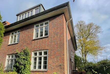 Haus zum Kaufen in Hamburg 1.450.000 € 201 m² 8 zimmer