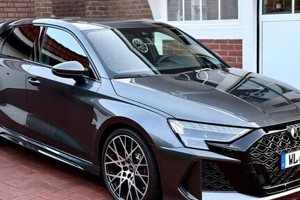 Audi RS3 6.490 km 68.900 € Marschacht 21436