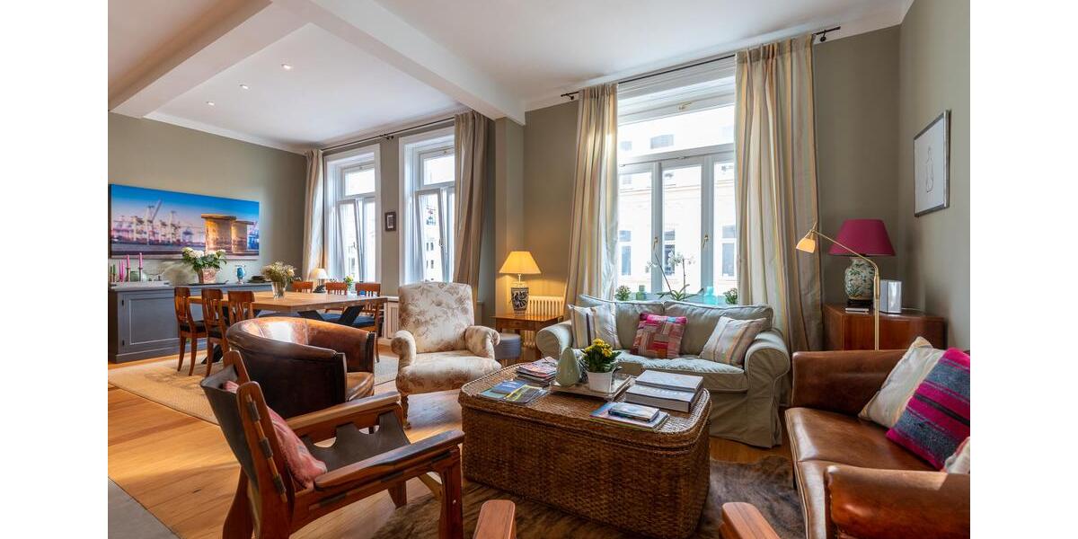 Etagenwohnung Hamburg Altstadt - 5 Zimmer, 151 m&sup2;, 4.250&euro; | Angebot:26267395