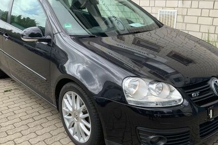 VW Golf 81.886 km 6.999 &euro; Rellingen 25462