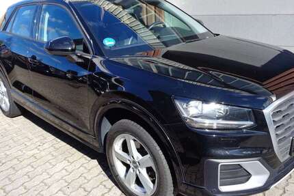 Audi Q2 162.657 km 13.990 € Hamburg 22399