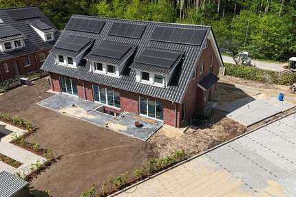 Haus Buchholz in der Nordheide - 4 Zimmer, 107 m&sup2;, 1.768&euro; | Angebot:26542704