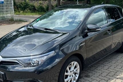 Toyota Auris 124.000 km 10.300 &euro; Winsen (Luhe) 21423