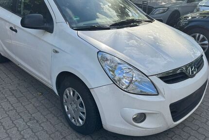 Hyundai i20 204.000 km 1.190 &euro; Hamburg 22043