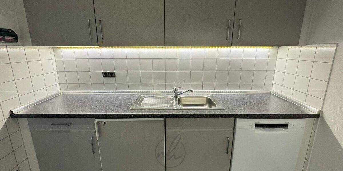 Gewerbeobjekt Hamburg Rahlstedt - 2 Zimmer, 110 m&sup2;, 1.430&euro; | Angebot:26933780
