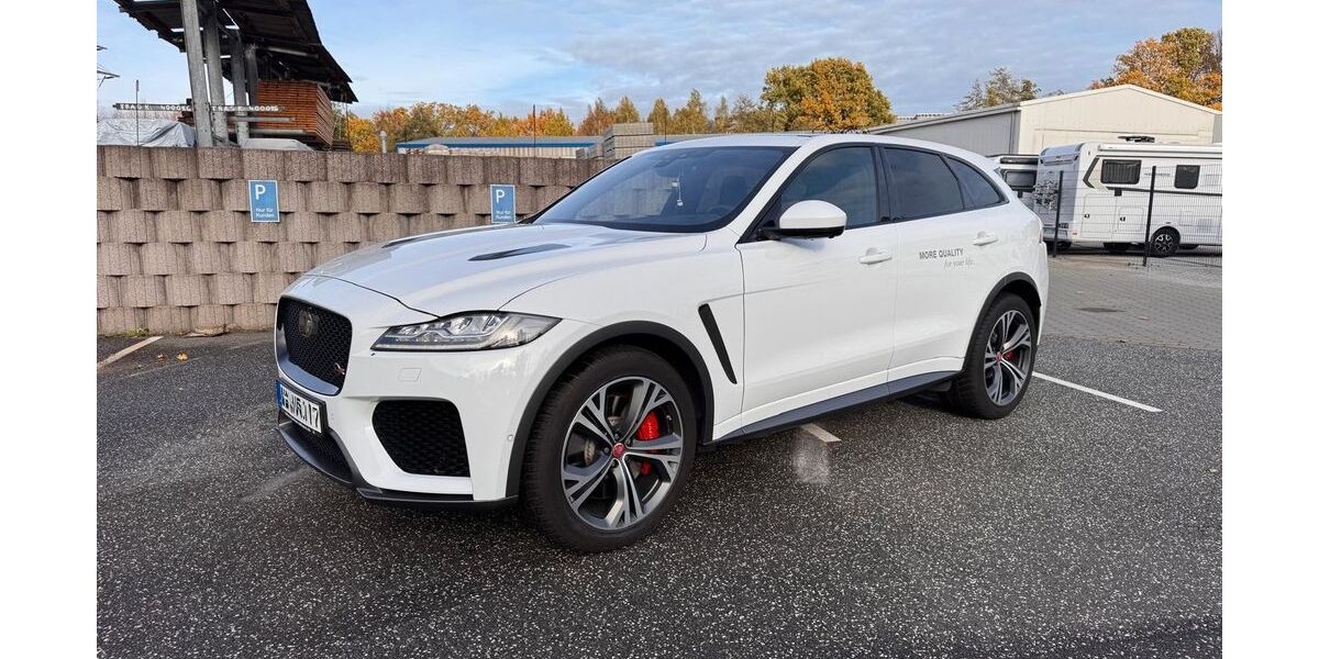 Jaguar F-Pace 75.650 km 41.900 &euro; Hamburg 22047