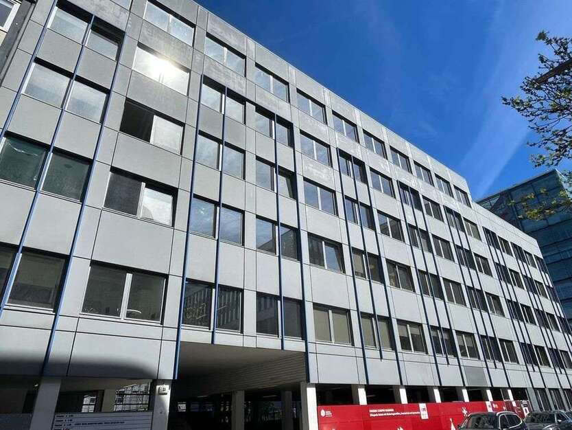 Büro in Hamburg 6.299,40 € 420 m²