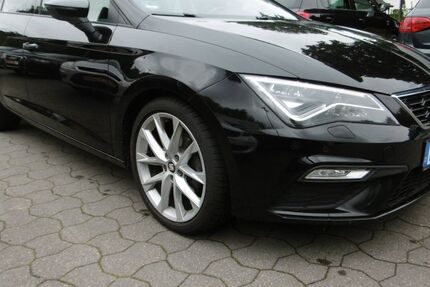 Seat Leon 111.962 km 12.890 &euro; Hamburg 22459