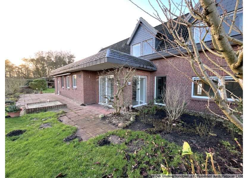 Haus zum Mieten in Quickborn 3.000 € 210 m²