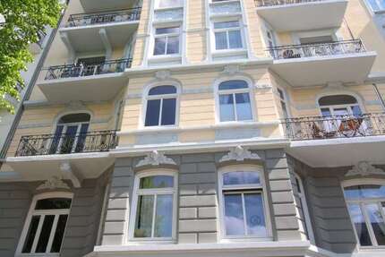 Wohnung zum Mieten in Hamburg 2.244 € 102.02 m²