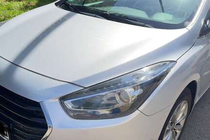 Hyundai i40 109.000 km 10.500 € Hamburg 22145