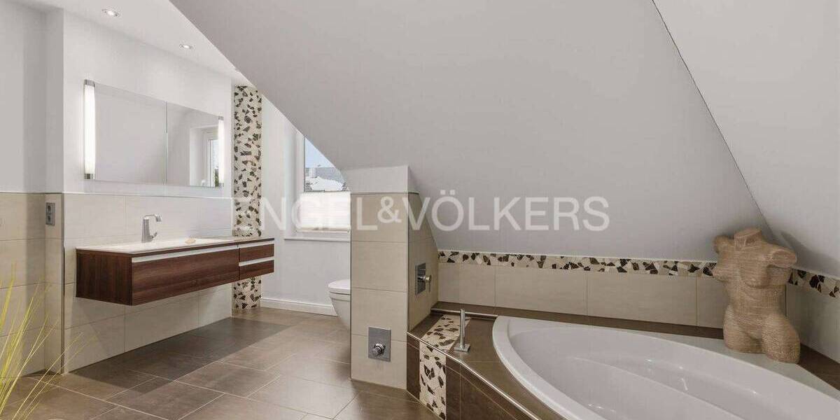 Einfamilienhaus Ahrensburg - 6 Zimmer, 200 m&sup2;, 995.000&euro; | Angebot:25930059