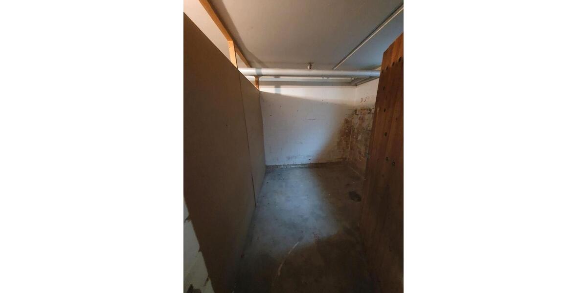 Keller Lagerraum in Halstenbek 0152-23272471 zimmer